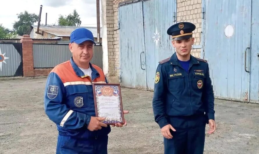 В Оренбуржье электромонтёр спас человека из огня