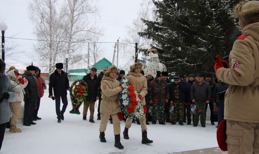 Воины-интернационалисты приняли участие в концерте-митинге, посвящённому 37-летию вывода советских войск из Афганистана и Дню памяти о россиянах, исполнявших служебный долг за пределами Отечества.