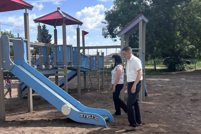 В селе Елатомка Бугурусланского района появится новая детская площадка